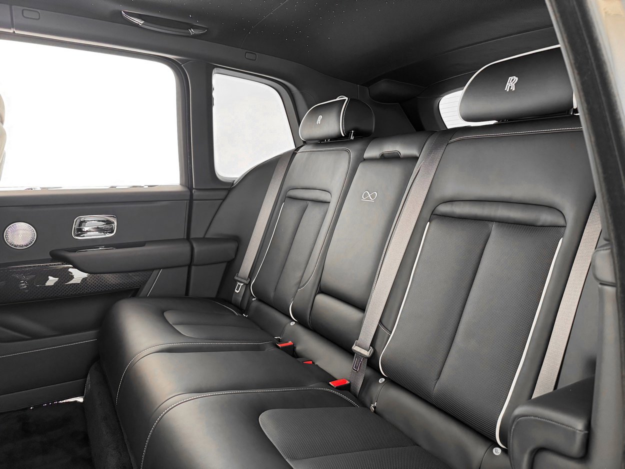 2026 Rolls-Royce Cullinan Black Badge - Photo 25