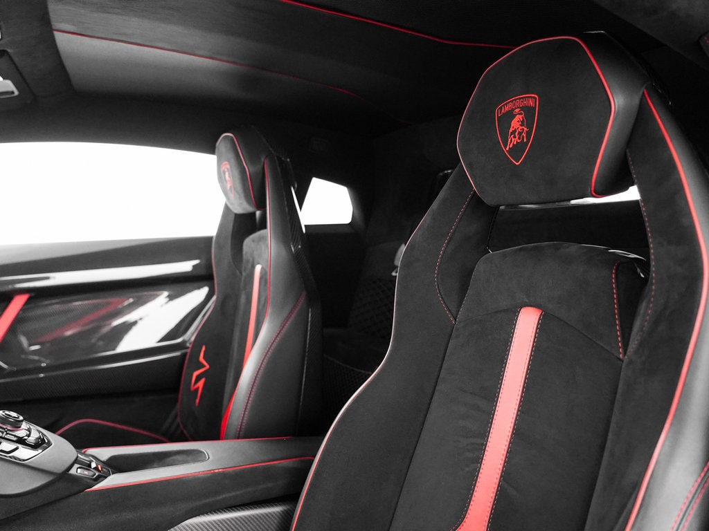 2016 Lamborghini Aventador Superveloce - Photo 17
