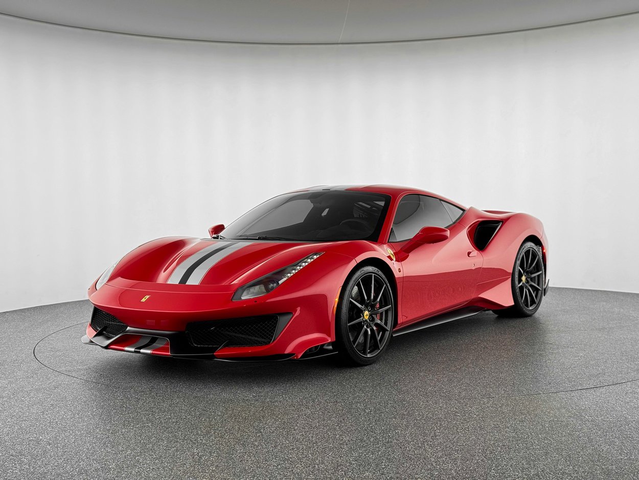 2019 Ferrari 488 Base's photo