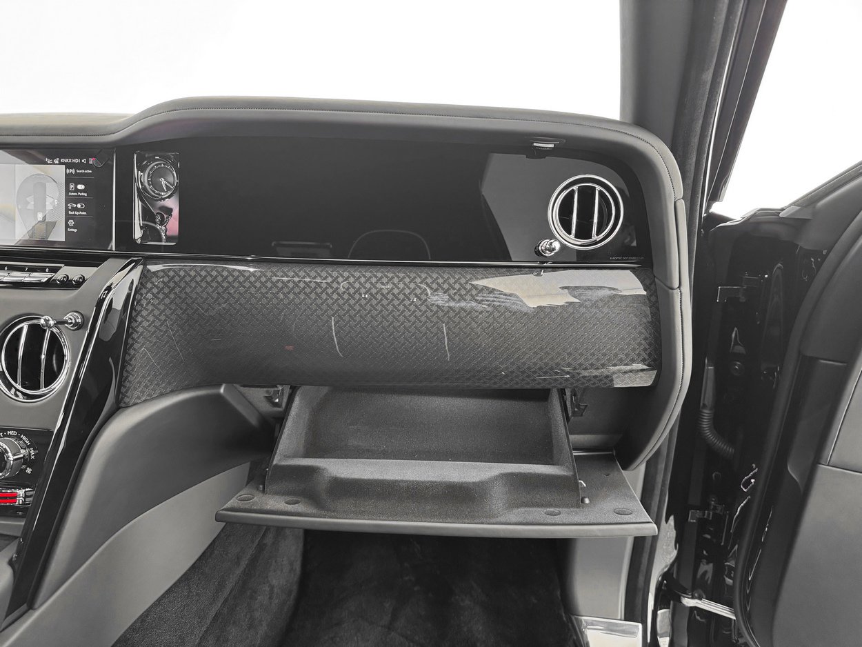 2026 Rolls-Royce Cullinan Black Badge - Photo 33