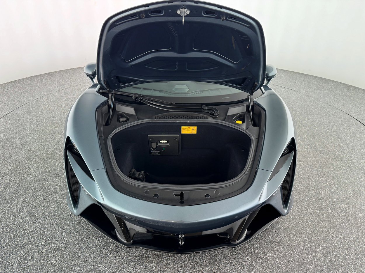 2023 McLaren Artura Vision - Photo 32