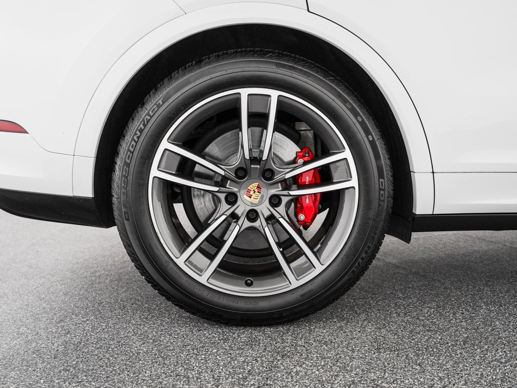 2024 Porsche Cayenne Turbo E-Hybrid - Photo 38