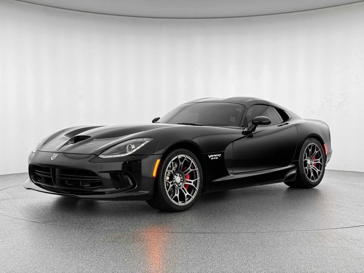 2016 Dodge Viper GTS's photo