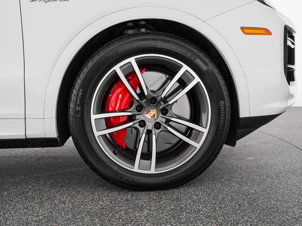 2024 Porsche Cayenne Turbo E-Hybrid - Photo 39