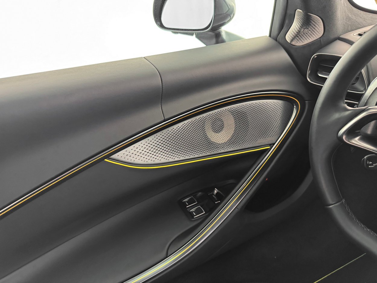 2023 McLaren Artura Vision - Photo 23
