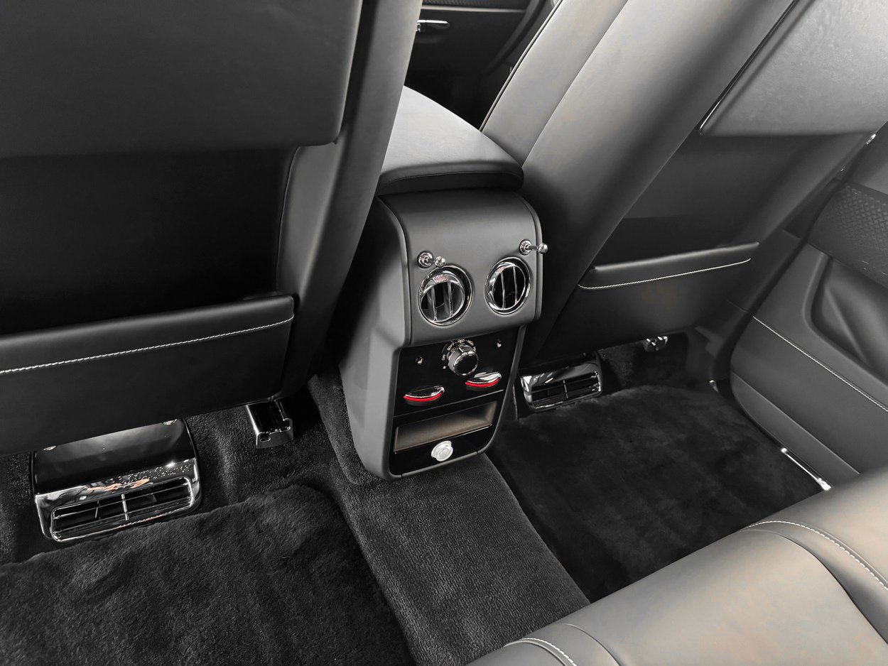 2026 Rolls-Royce Cullinan Black Badge - Photo 27