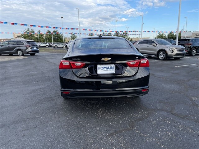 2025 Chevrolet Malibu 1LT photo 4