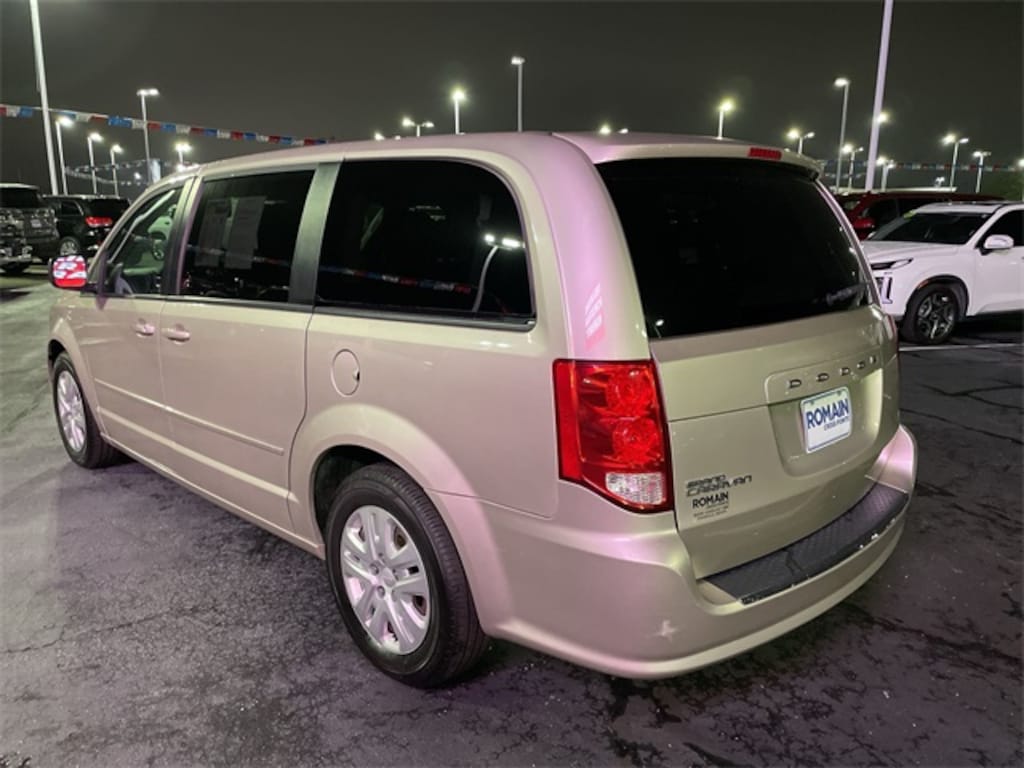 Used 2016 Dodge Grand Caravan AVP/SE Van