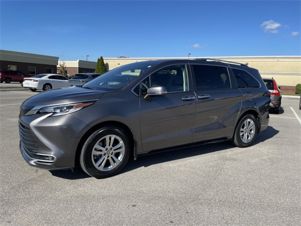 Used 2023 Toyota Sienna Platinum 7 Passenger Van Passenger Van