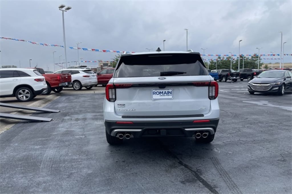 Used 2025 Ford Explorer Platinum SUV