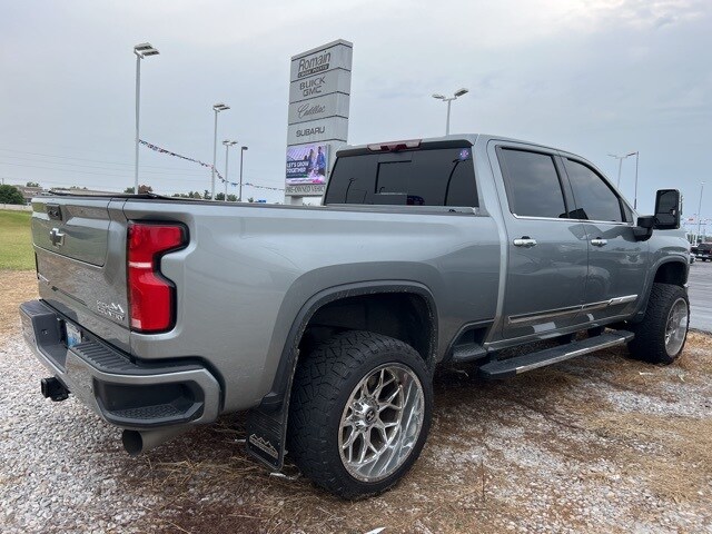 2024 Chevrolet Silverado 2500HD High Country photo 3