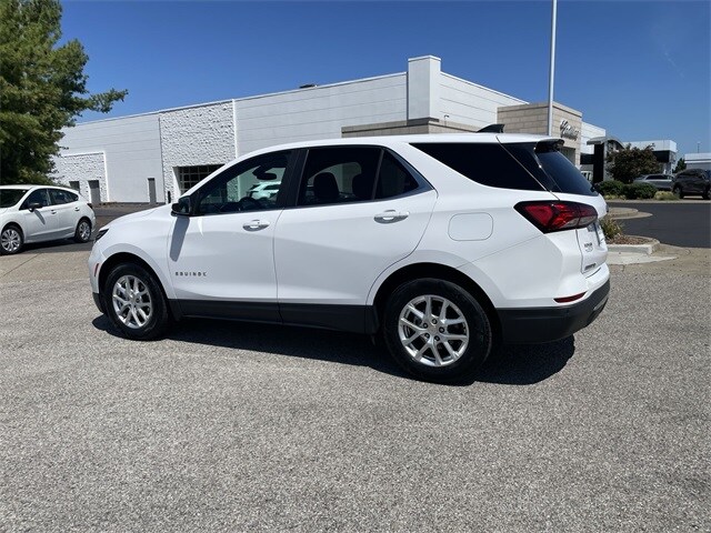 2022 Chevrolet Equinox LT photo 3
