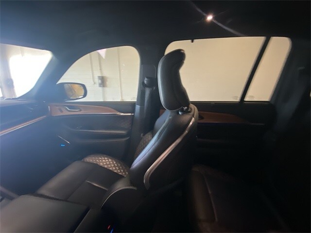 2022 Jeep Grand Cherokee Summit Reserve 4xe photo 4