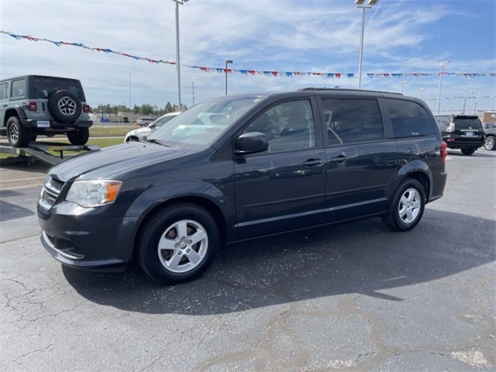 Used 2013 Dodge Grand Caravan SXT Van