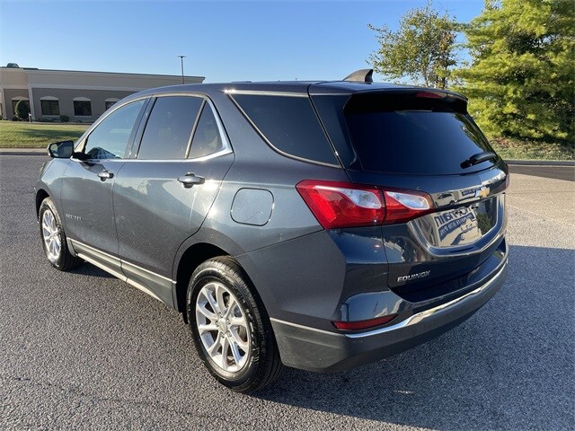 2018 Chevrolet Equinox LT photo 3