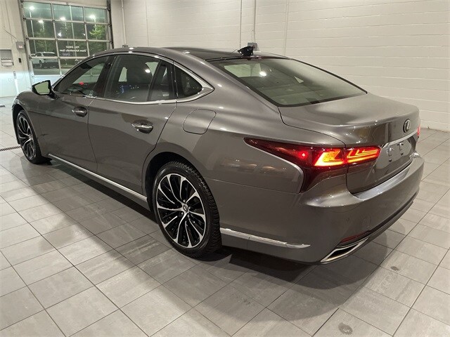 2023 Lexus LS 500 photo 3