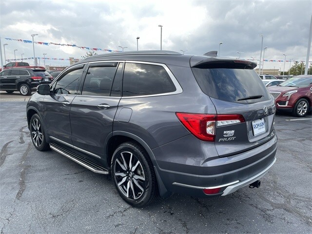 2020 Honda Pilot Touring photo 2