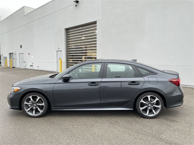 2025 Honda Civic Hybrid Sport Touring photo 2