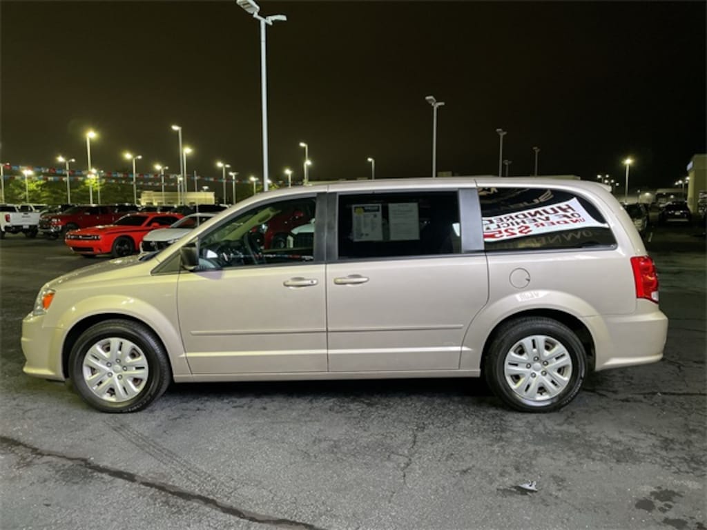 Used 2016 Dodge Grand Caravan AVP/SE Van