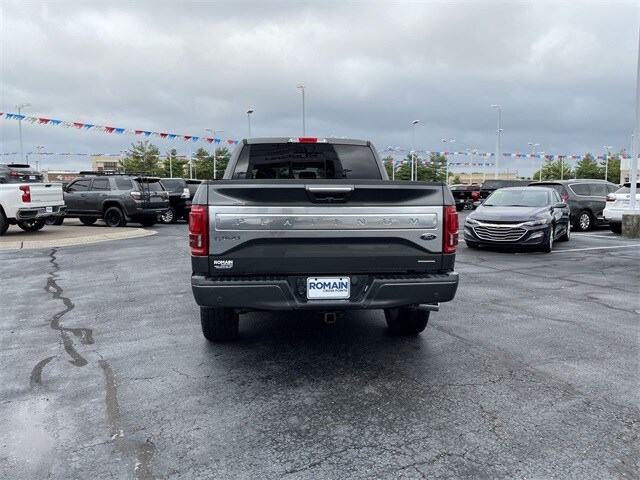 2016 Ford F-150 Platinum photo 4