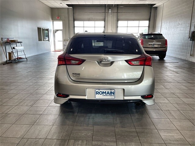 2016 Scion iM Base photo 4