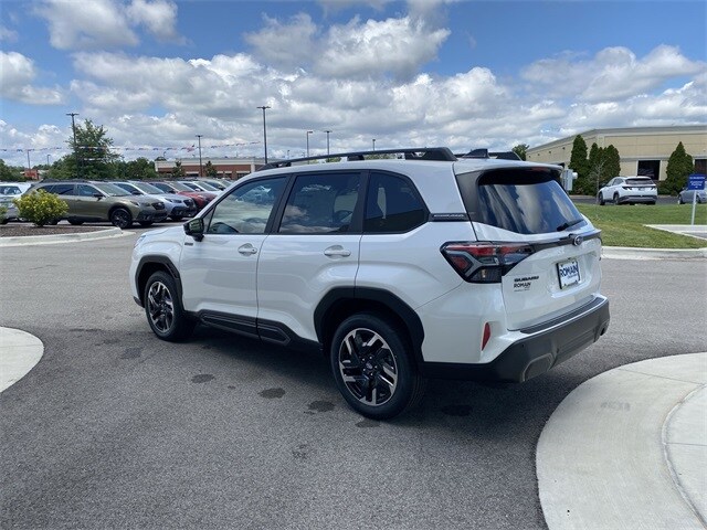 2025 Subaru Forester Limited photo 3