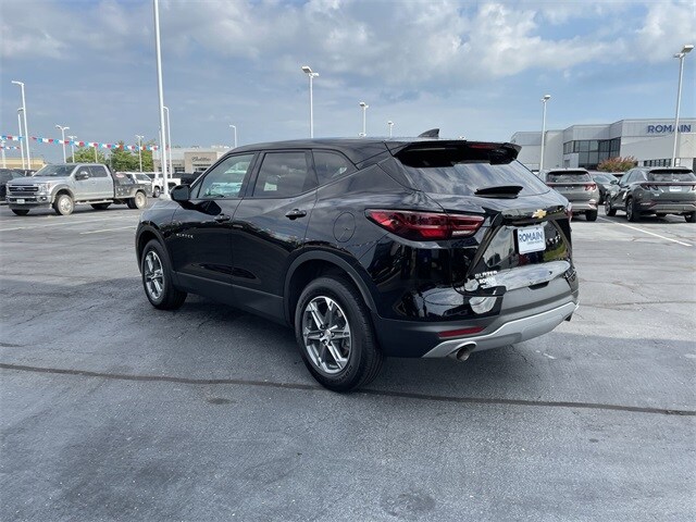2023 Chevrolet Blazer 2LT photo 3