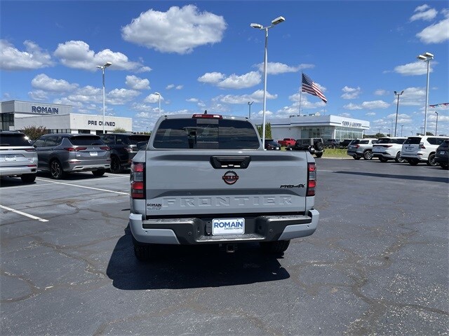 2024 Nissan Frontier Crew Cab PRO-4X photo 4