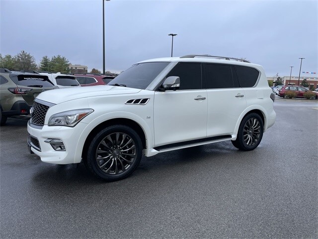 2017 Infiniti QX80 Limited photo 2