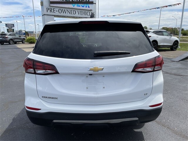 2023 Chevrolet Equinox LT photo 3