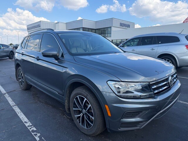 2021 Volkswagen Tiguan SE photo 2