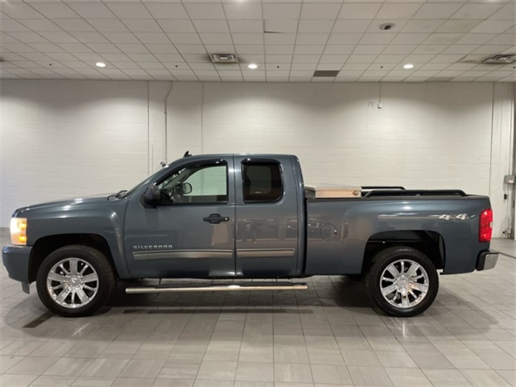 Used 2011 Chevrolet Silverado 1500 LT Truck Extended Cab