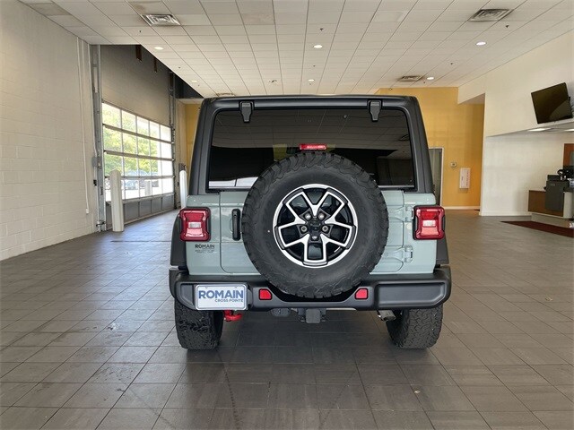 2024 Jeep Wrangler Rubicon photo 4