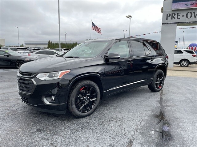 2020 Chevrolet Traverse Premier photo 2
