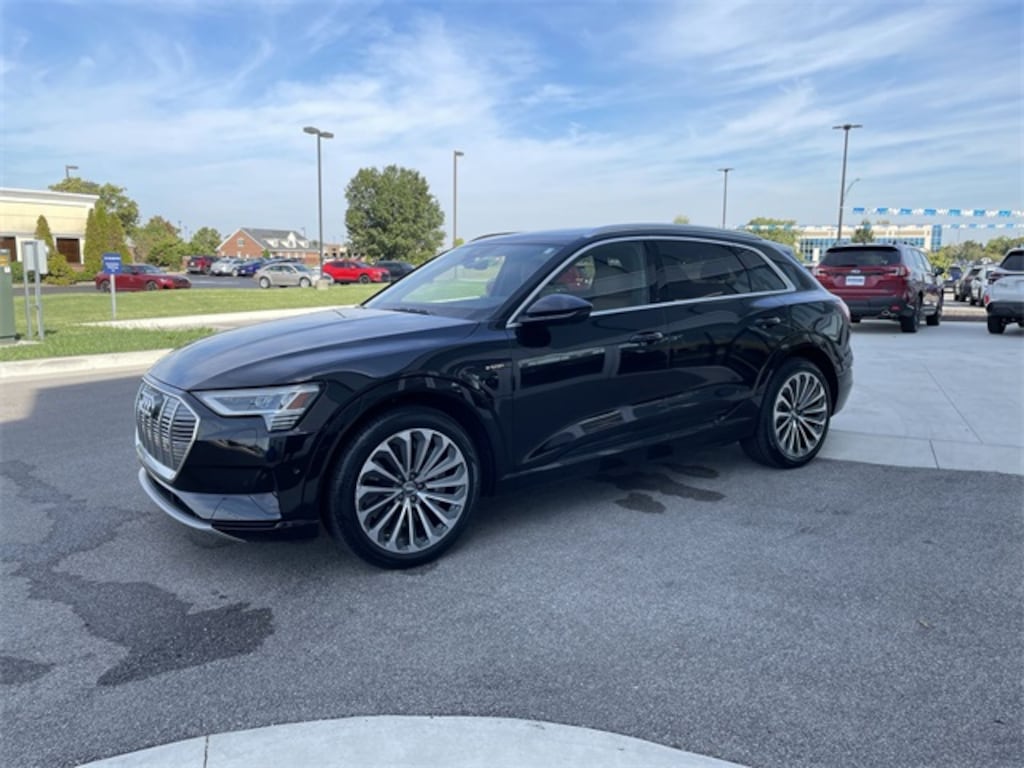 Used 2019 Audi e-tron Premium Plus SUV