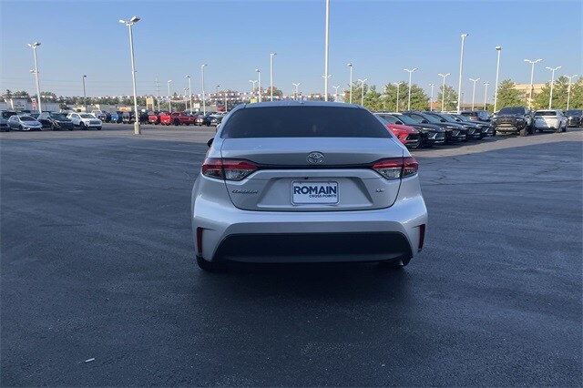 2024 Toyota Corolla LE photo 4