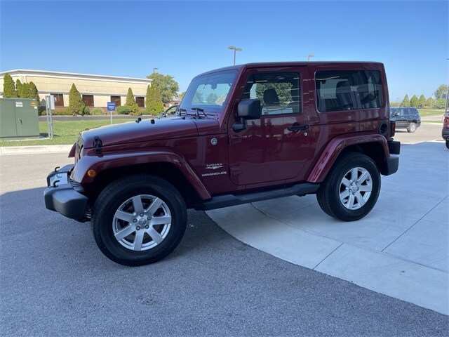 2012 Jeep Wrangler Sahara photo 2