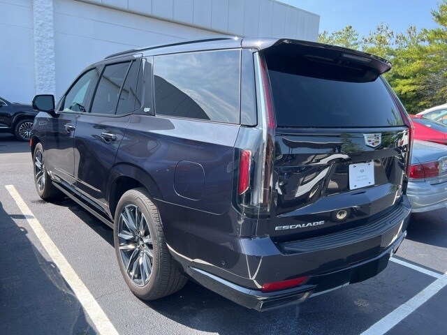 2023 Cadillac Escalade Sport photo 3