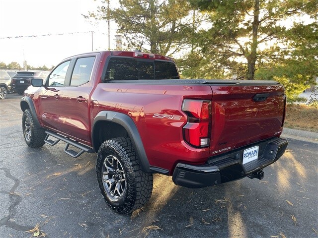 2024 Chevrolet Colorado ZR2 photo 3