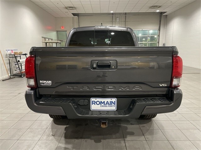 2018 Toyota Tacoma TRD Sport V6 photo 4