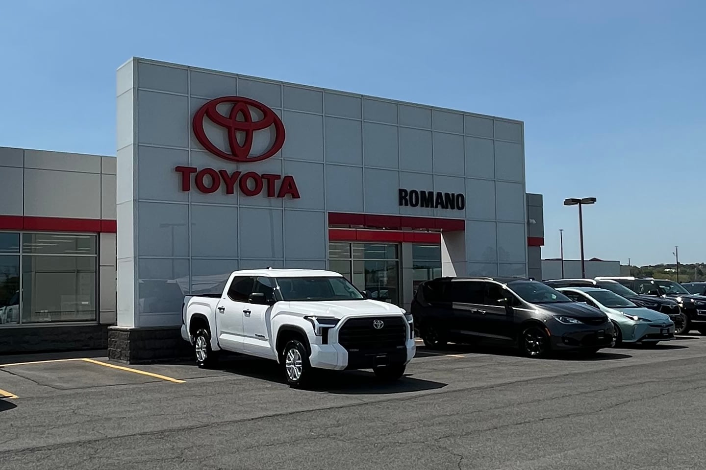Toyota dealer new used cars trucks suvs for sale near me syracuse ny