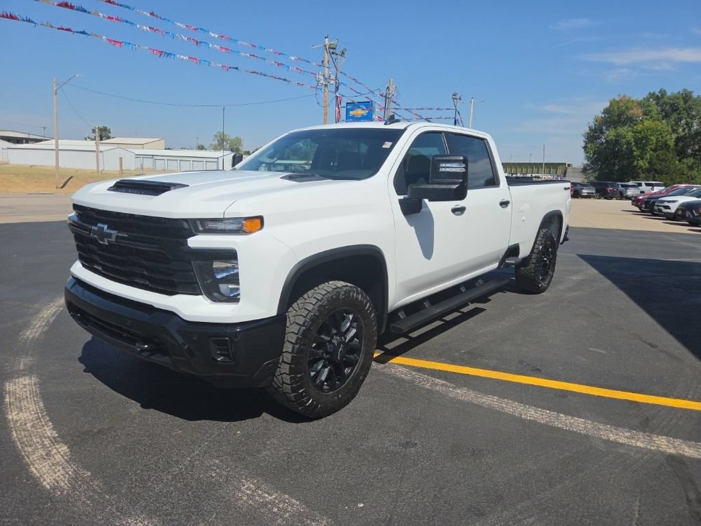 Used 2025 Chevrolet Silverado 2500 HD Custom Truck