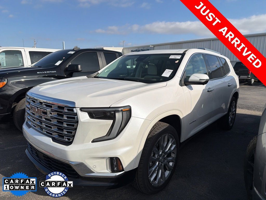 2024 GMC Acadia Denali's photo