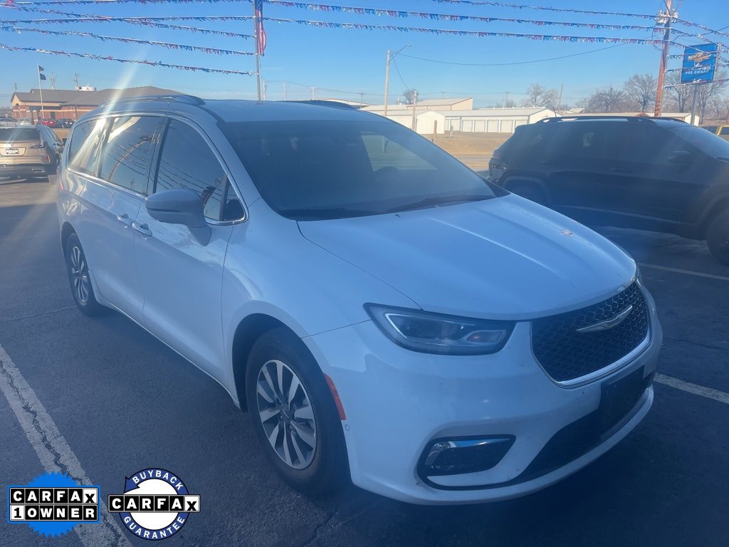 2021 Chrysler Pacifica Hybrid Touring L's photo