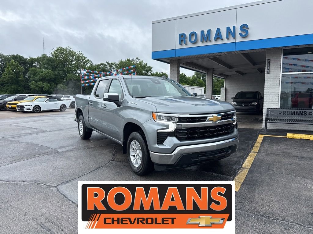 2025 Chevrolet Silverado 1500 LT Crew Cab Short Box's photo