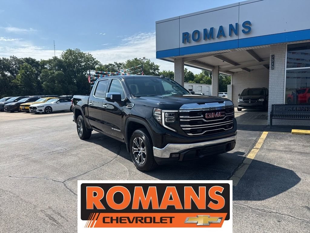 2025 GMC Sierra 2WD Crew Cab Short Box SLT's photo
