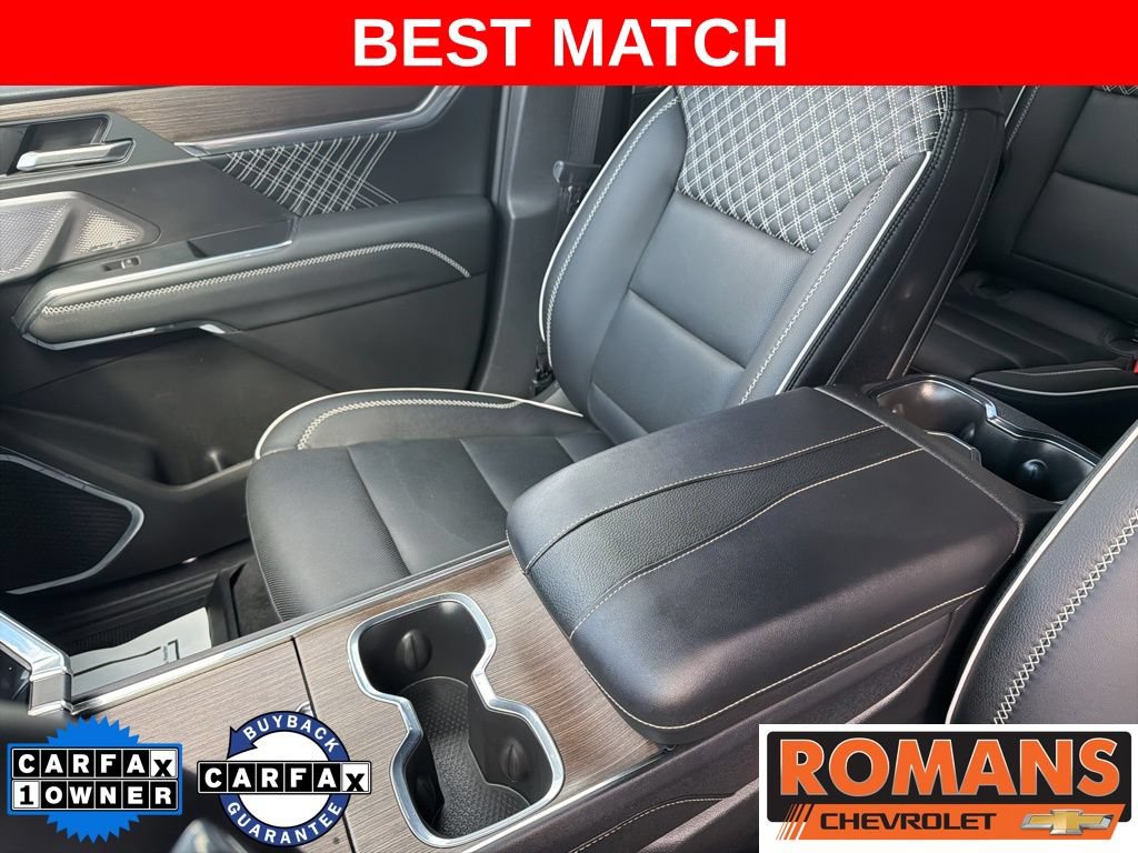 2025 GMC Acadia Denali - Photo 18