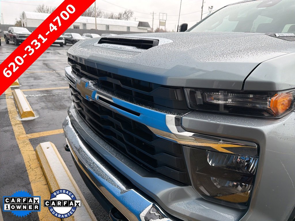 2024 Chevrolet Silverado 2500HD LT photo 4