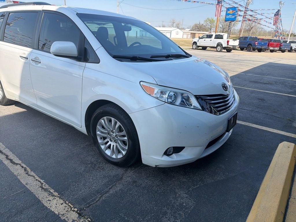 2015 Toyota Sienna XLE