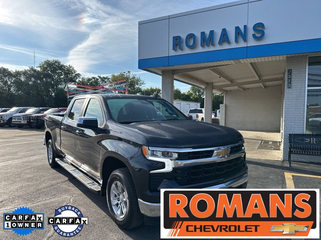 2024 Chevrolet Silverado 1500 LT's photo